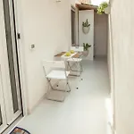 Casa Ancora Fronte Mare Apartment *